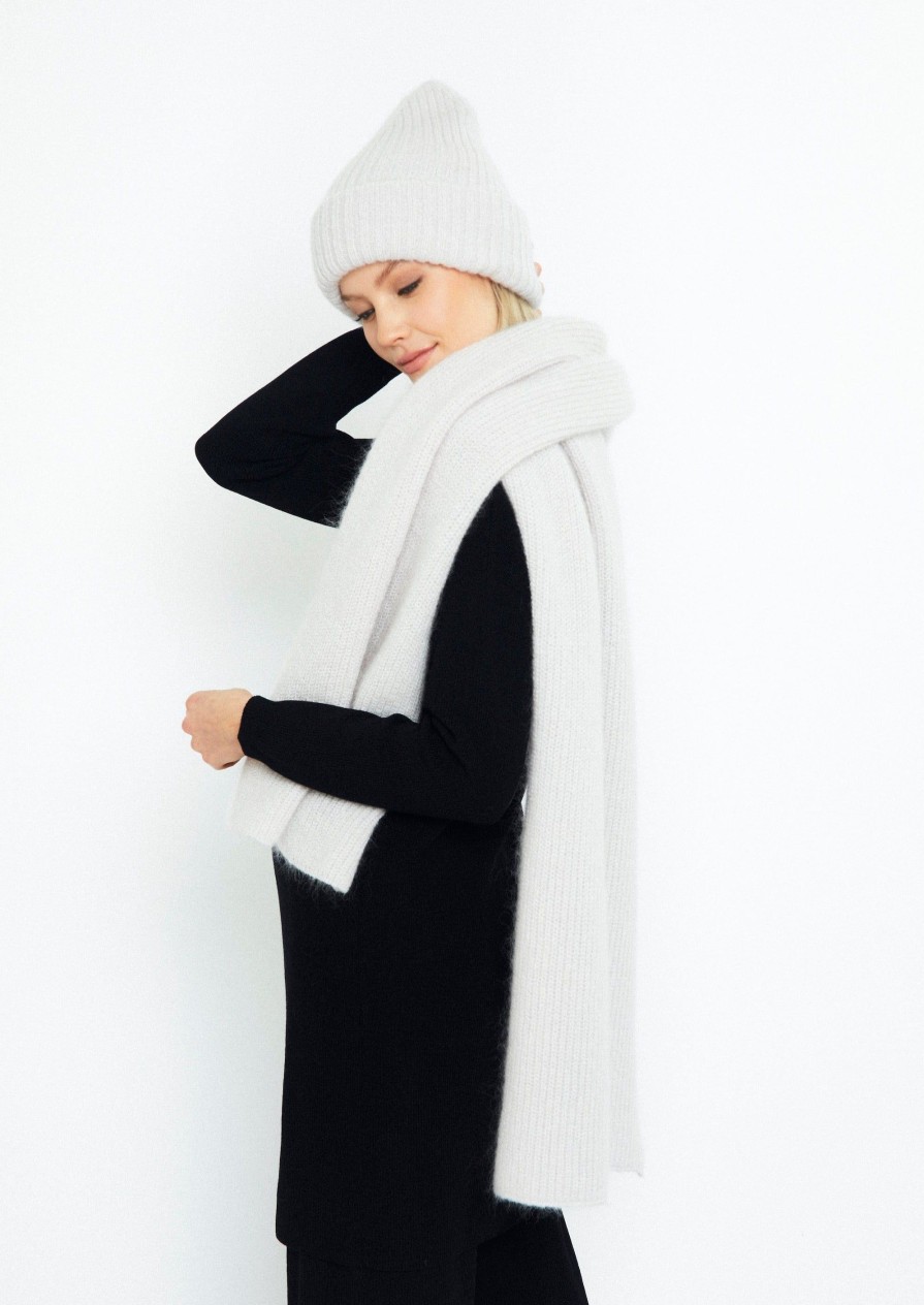 Knitwear Katri Niskanen | Sofi Mohair Scarf, Bone